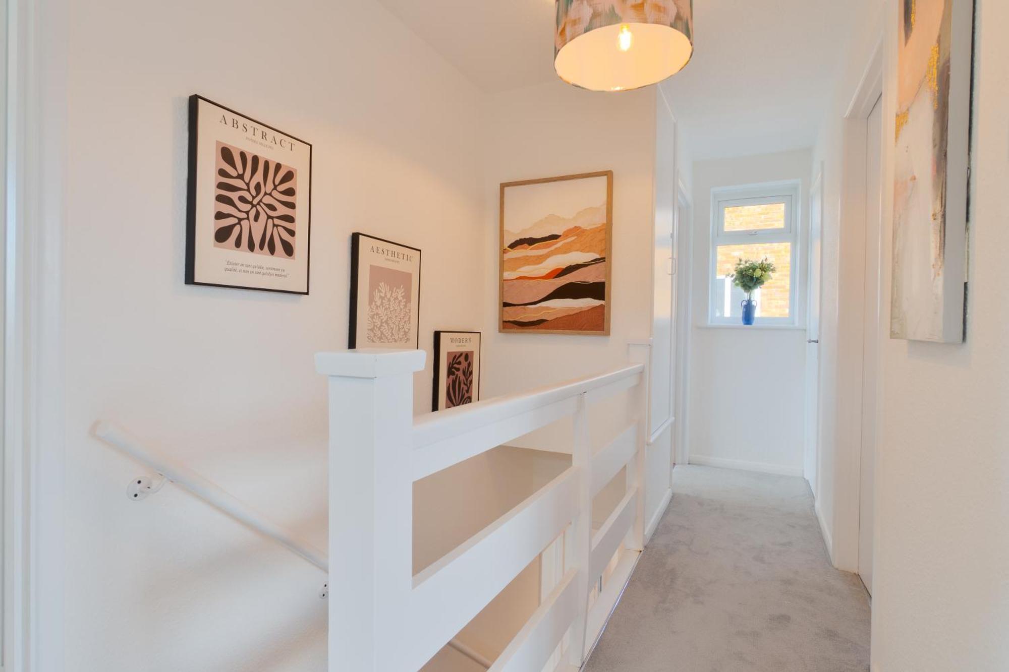 Stylish 4 Bedroom Spacious Retreat With Parking - Sleeps 10 - Families & Contractors Canterbury Dış mekan fotoğraf